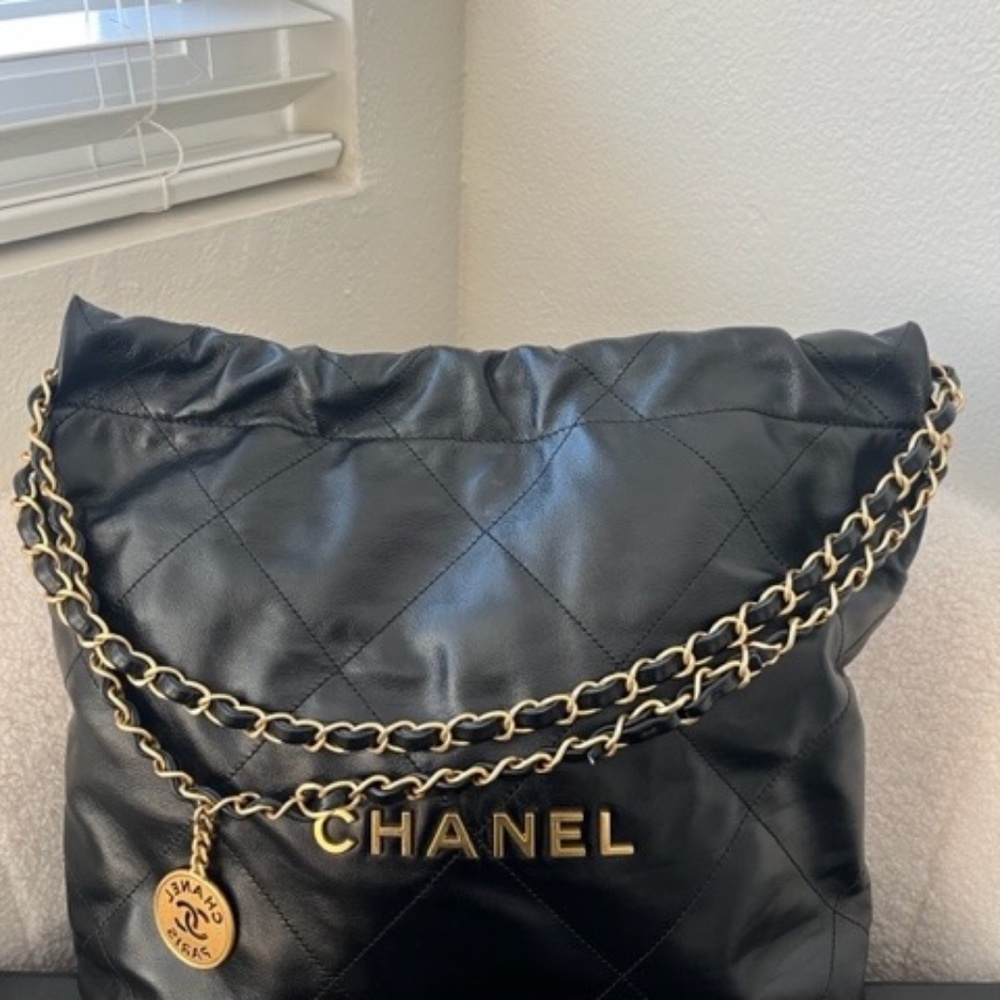 Chanel 22 Small Hobo Bag